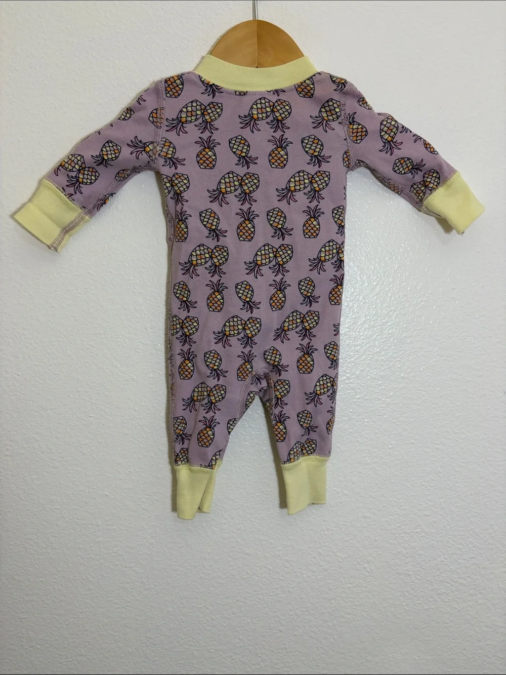 Hanna Andersson Lilac Pineapple Print Organic Cotton One-Piece Pajama
